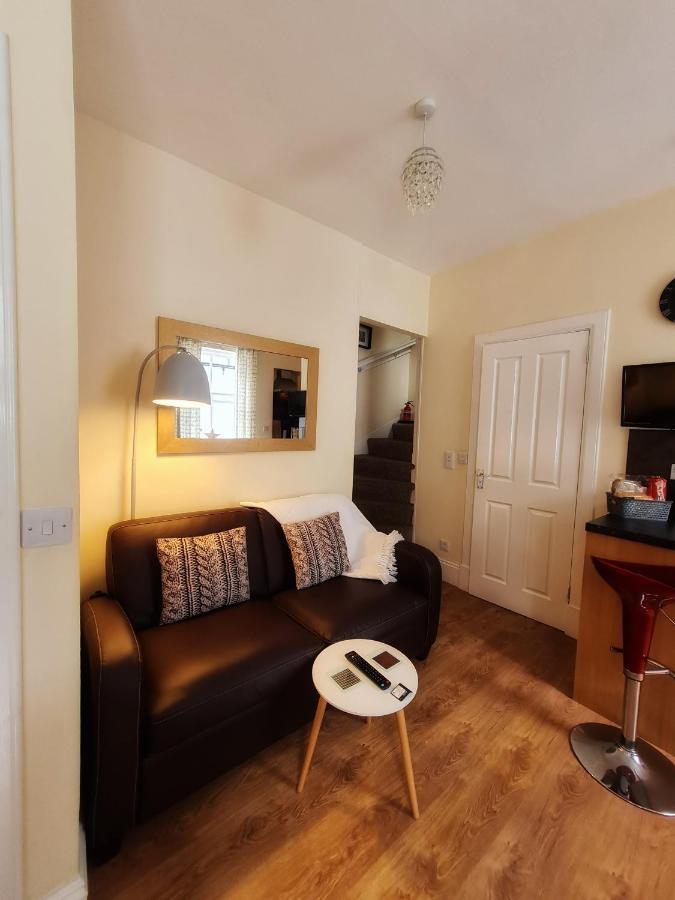 Hebridean Town House Apartment สตอร์โนเวย์ ภายนอก รูปภาพ